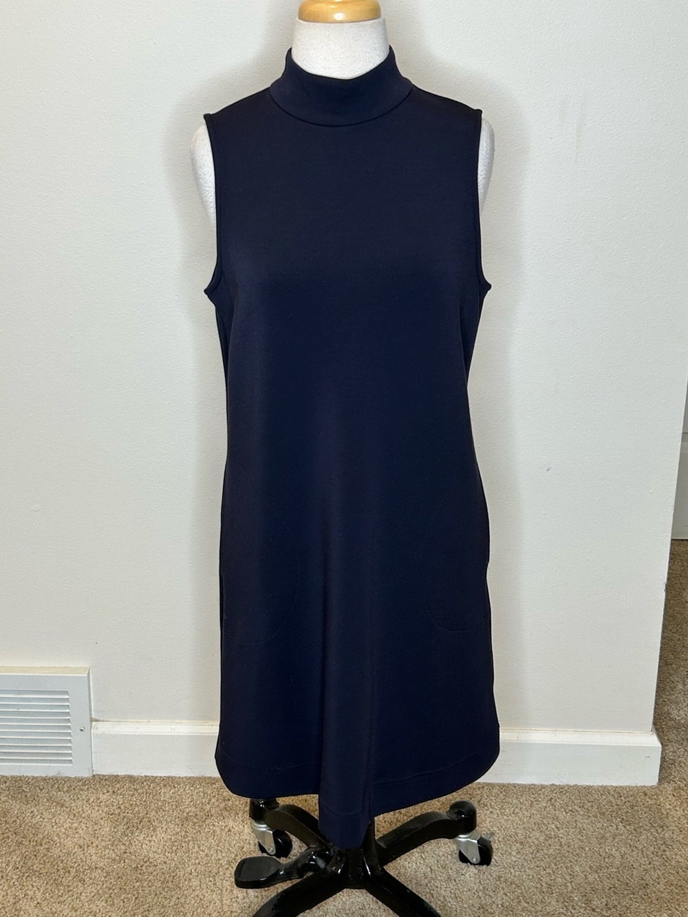 SPANX Sleeveless Air Essentials Mock Neck Dress w/pockets Navy Size S